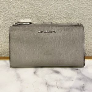Michael Kors Wristlet Wallet
